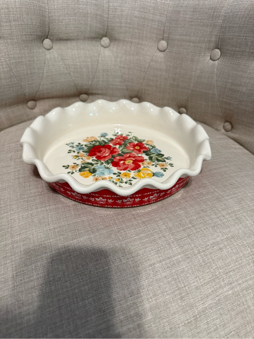 Pioneer Woman scalloped vintage or Floral ceramic pie dish